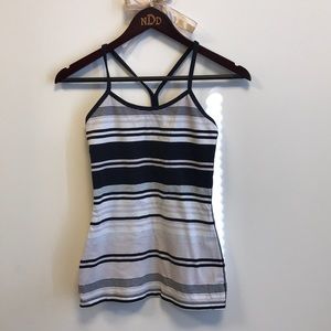 Lululemon size 4 tank top.